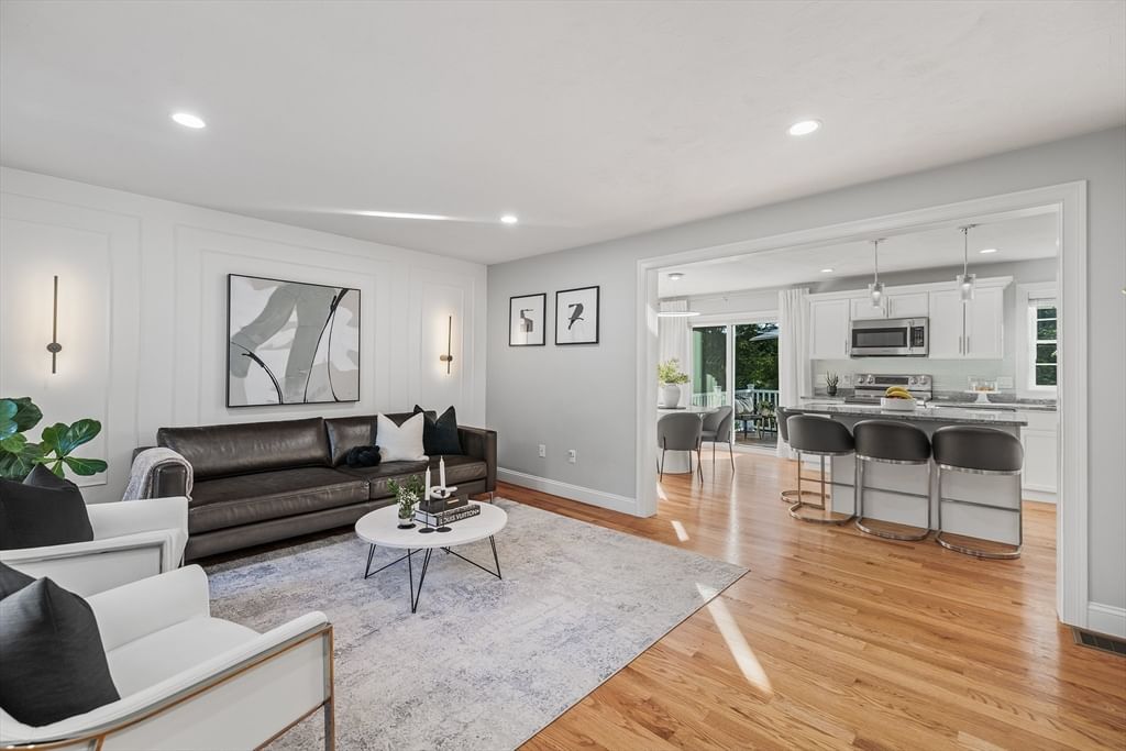 19 Green St, Berkley, MA 02779 photo 3