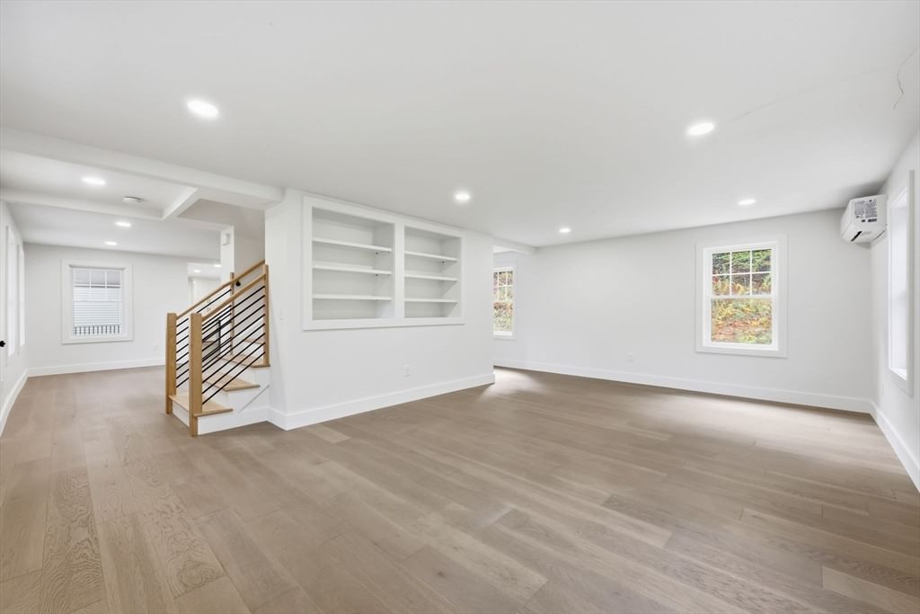 75 Lead Mine Rd Southampton — Photo 12 of 42