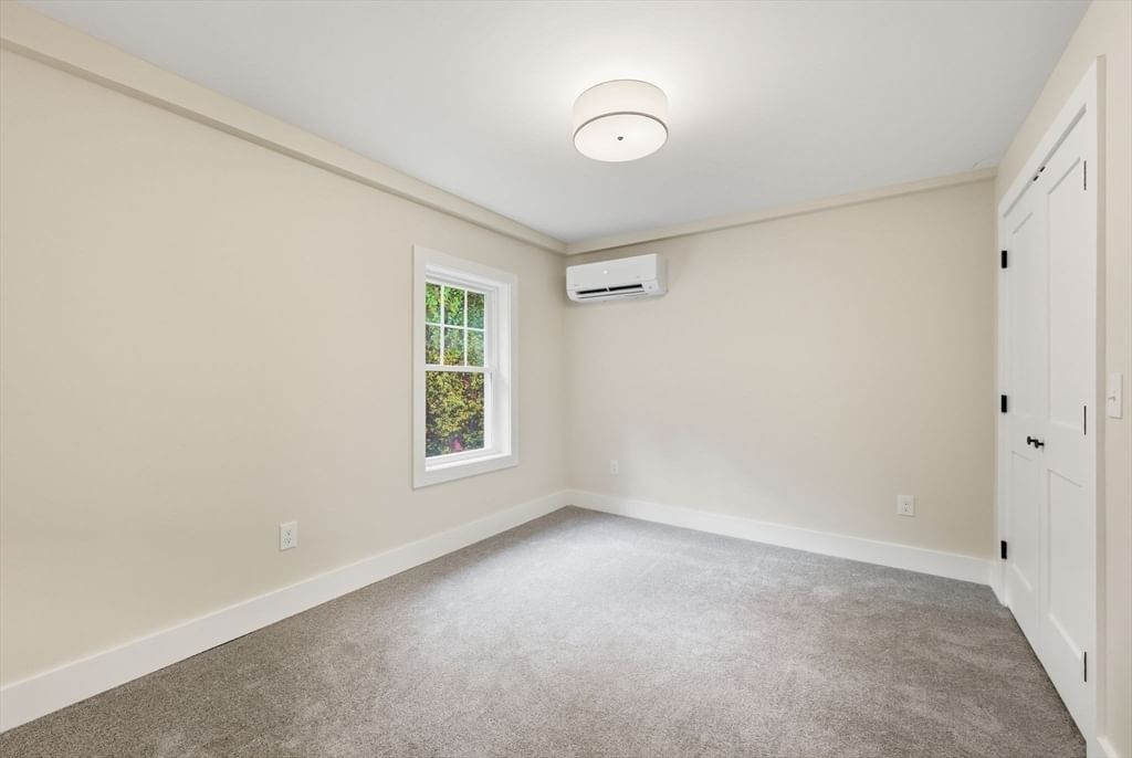 75 Lead Mine Rd Southampton — Photo 38 of 42