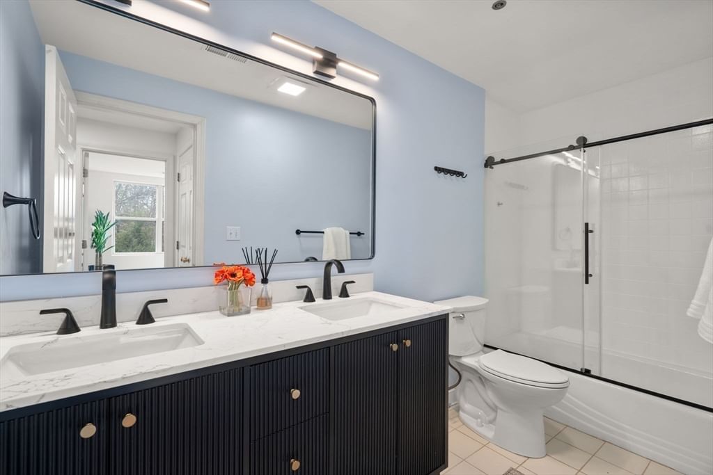 110 Coolidge Hill Rd #2 Watertown — Photo 14 of 20
