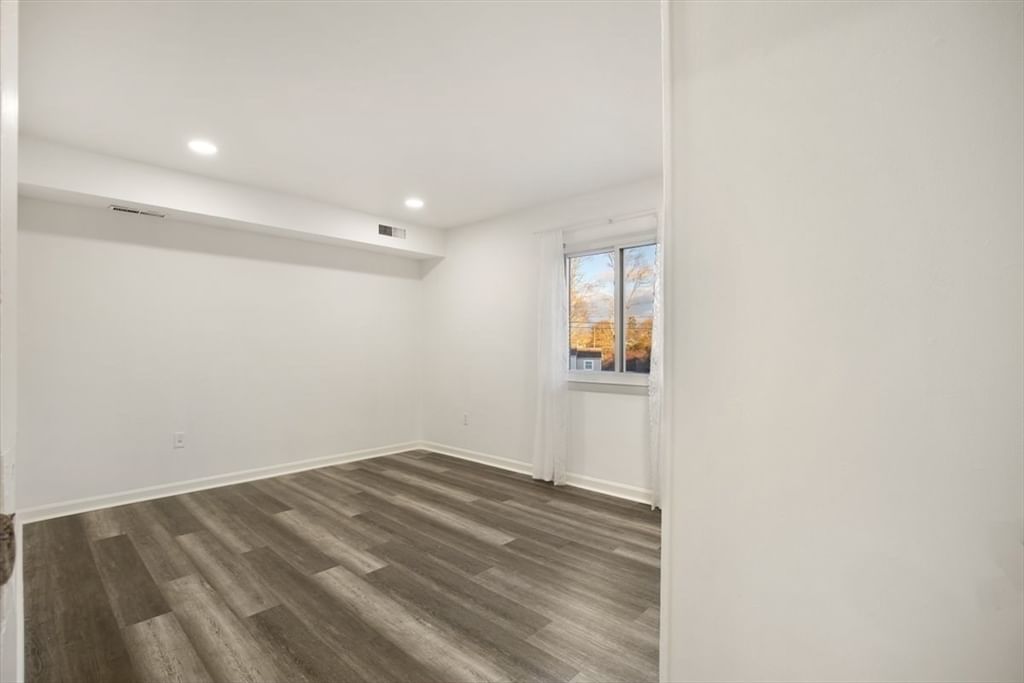15 Oak Neck Rd #11 Barnstable — Photo 16 of 28