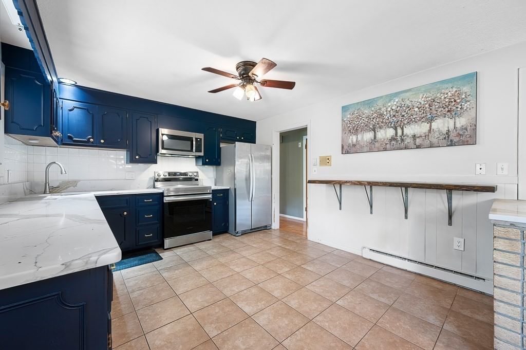 36 Roman Dr Shrewsbury — Photo 8 of 33