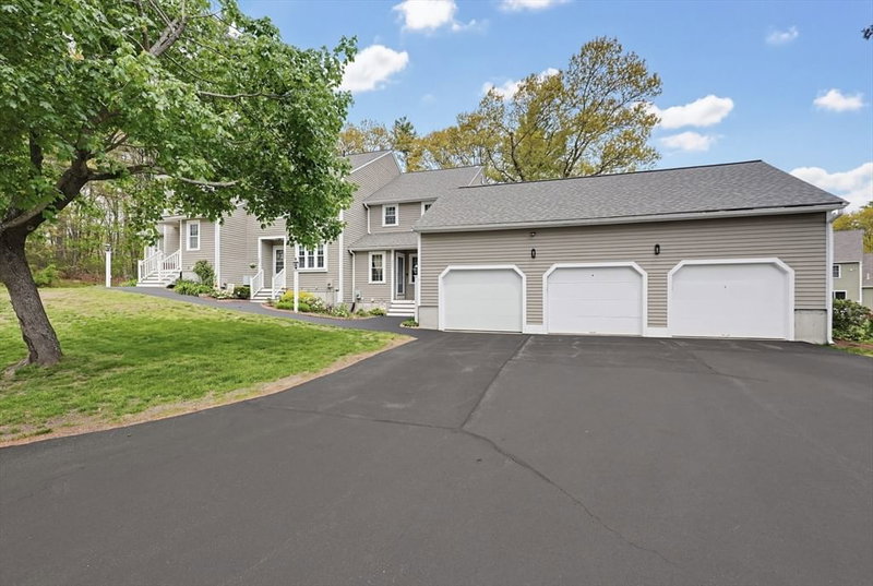 206 Laurelwood Dr Unit 206