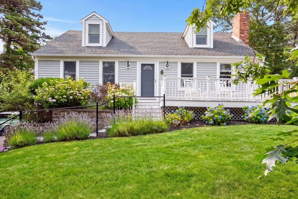 Property at 25 Marthas Ln, Harwich, MA 02645