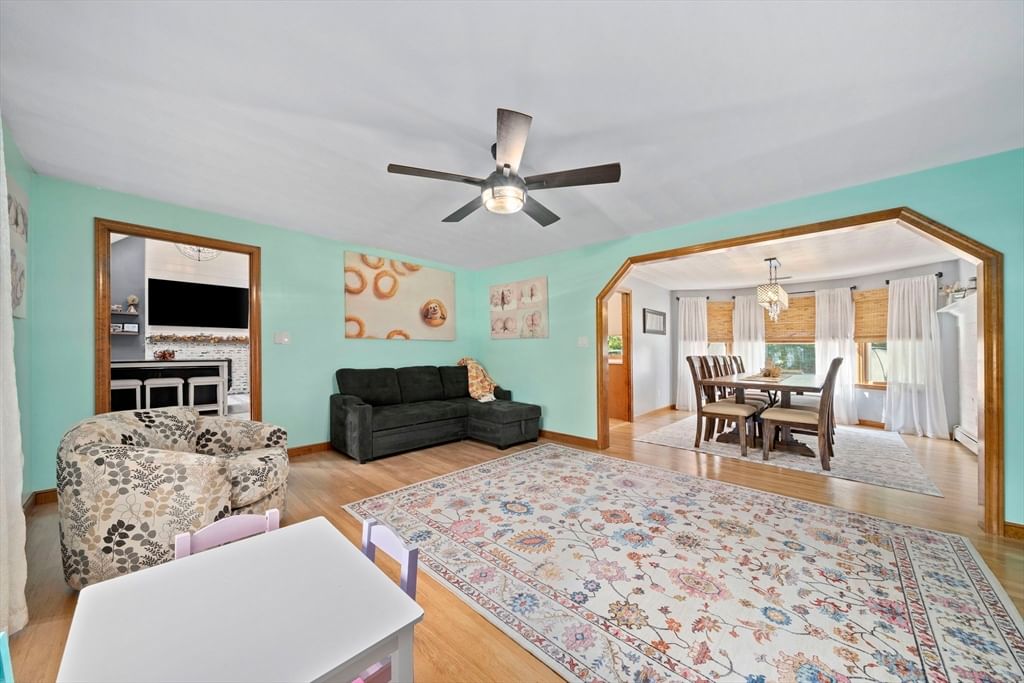 210 Boxwood Ln Bridgewater — Photo 16 of 42