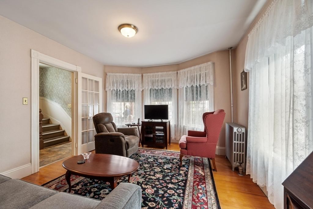 8 Chase Street Beverly — Photo 17 of 32
