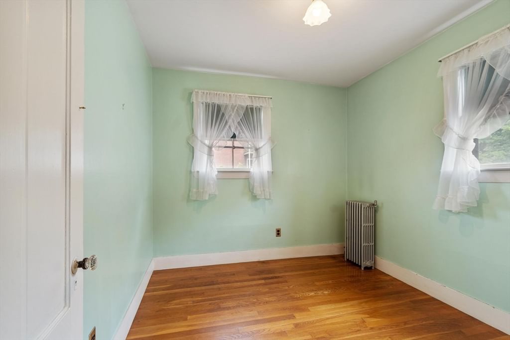 8 Chase Street Beverly — Photo 25 of 32