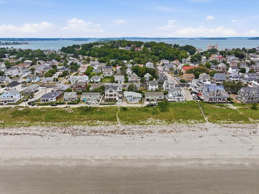 163 Beach Ave Hull — Photo 41 of 42