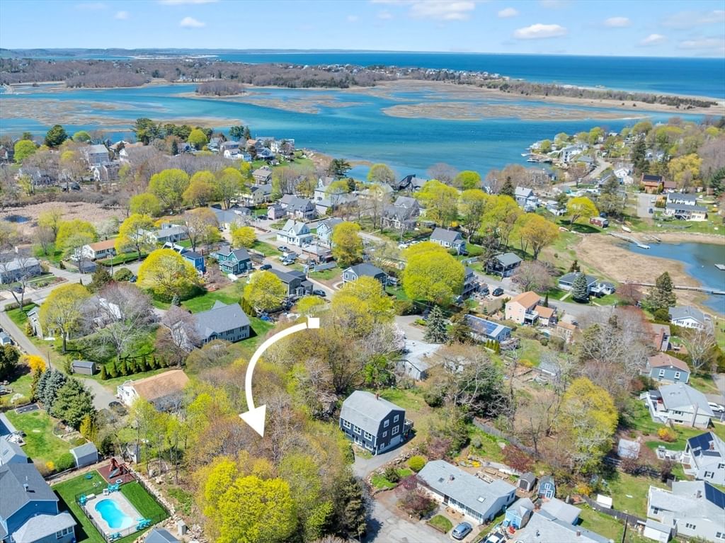 10 Hudson Rd Gloucester — Photo 2 of 5