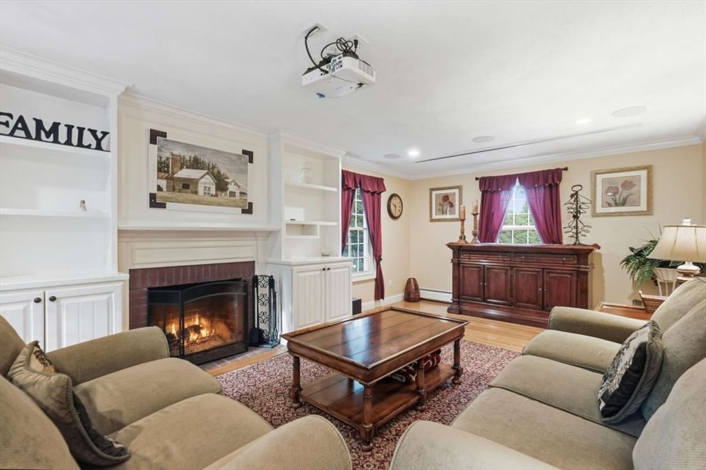 236 Bridle Path North Andover — Photo 10 of 42
