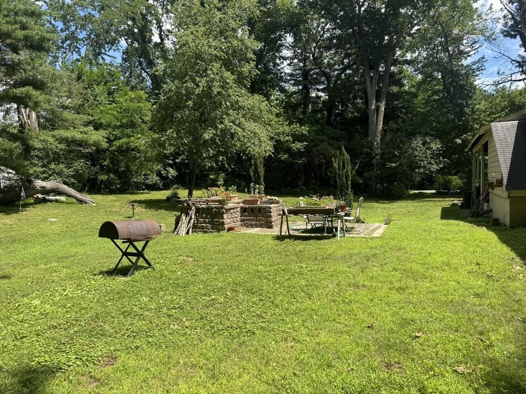 76 Andover Rd Billerica — Photo 13 of 33