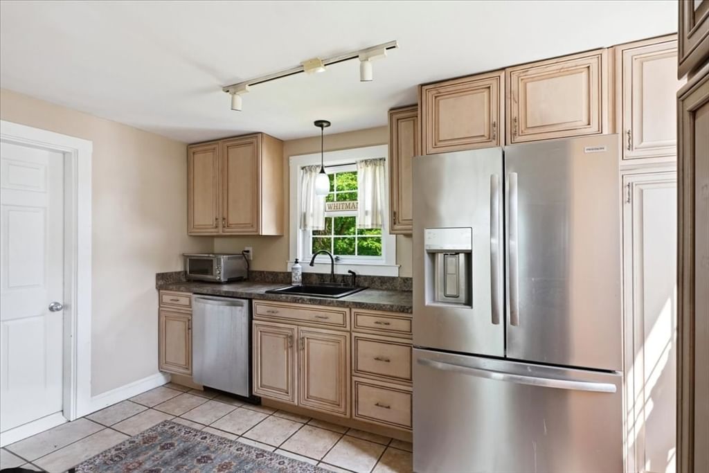 113 Temple St, Whitman, MA 02382 photo 2