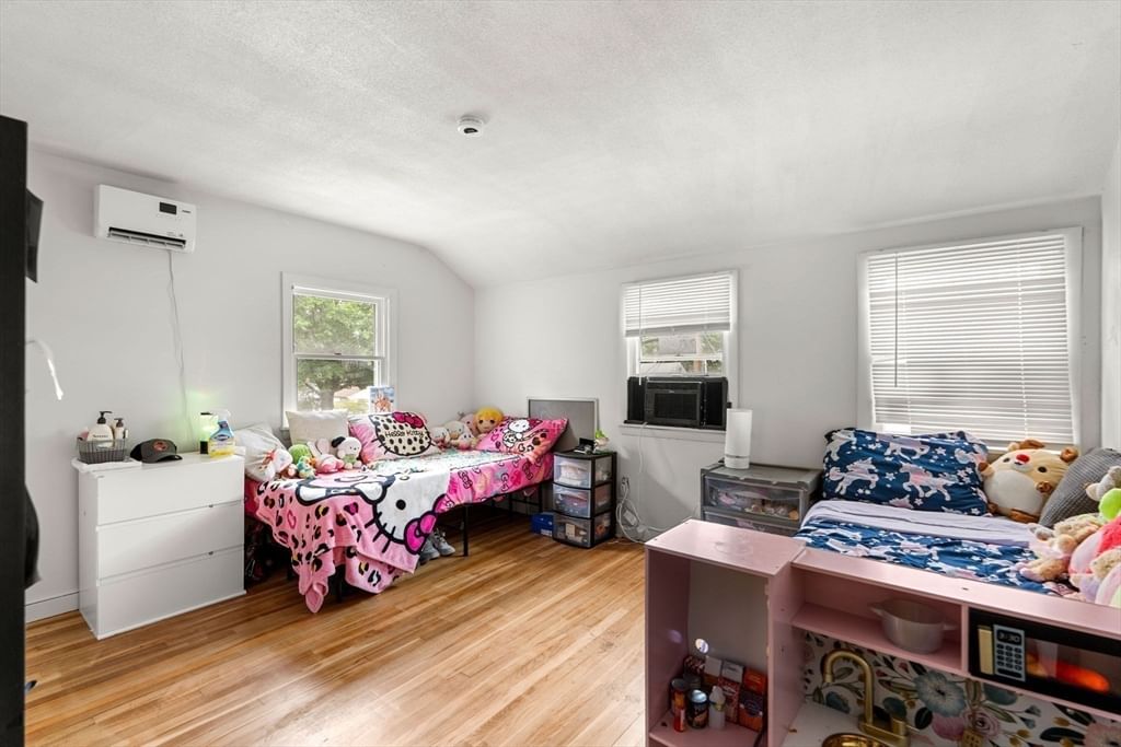 64 Spring View Drive Lynn — Photo 18 of 40