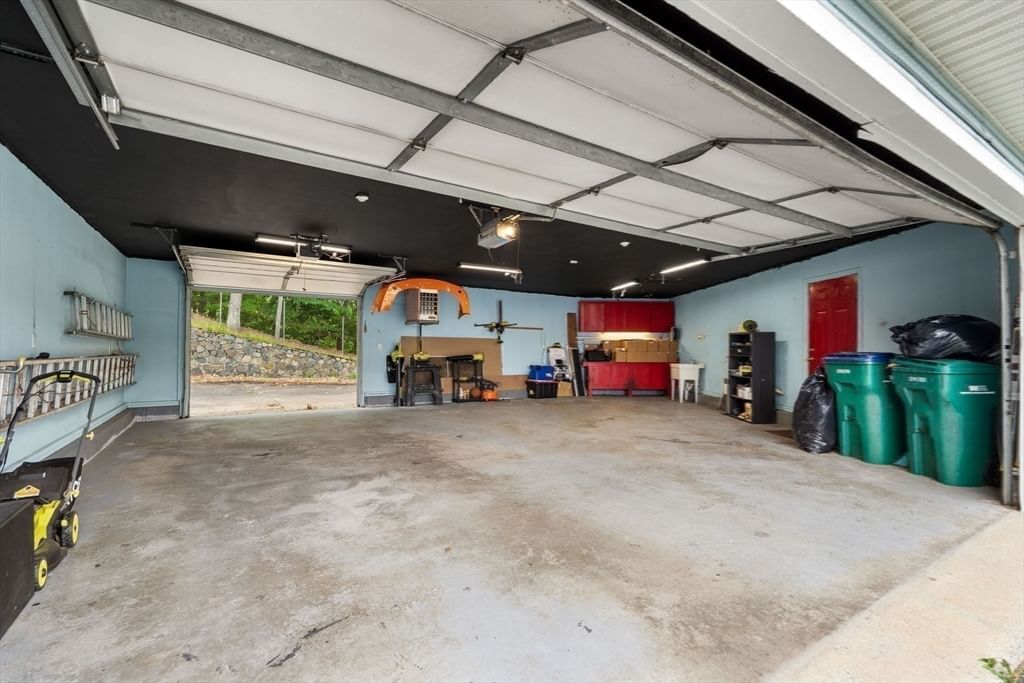 64 Spring View Drive Lynn — Photo 32 of 40
