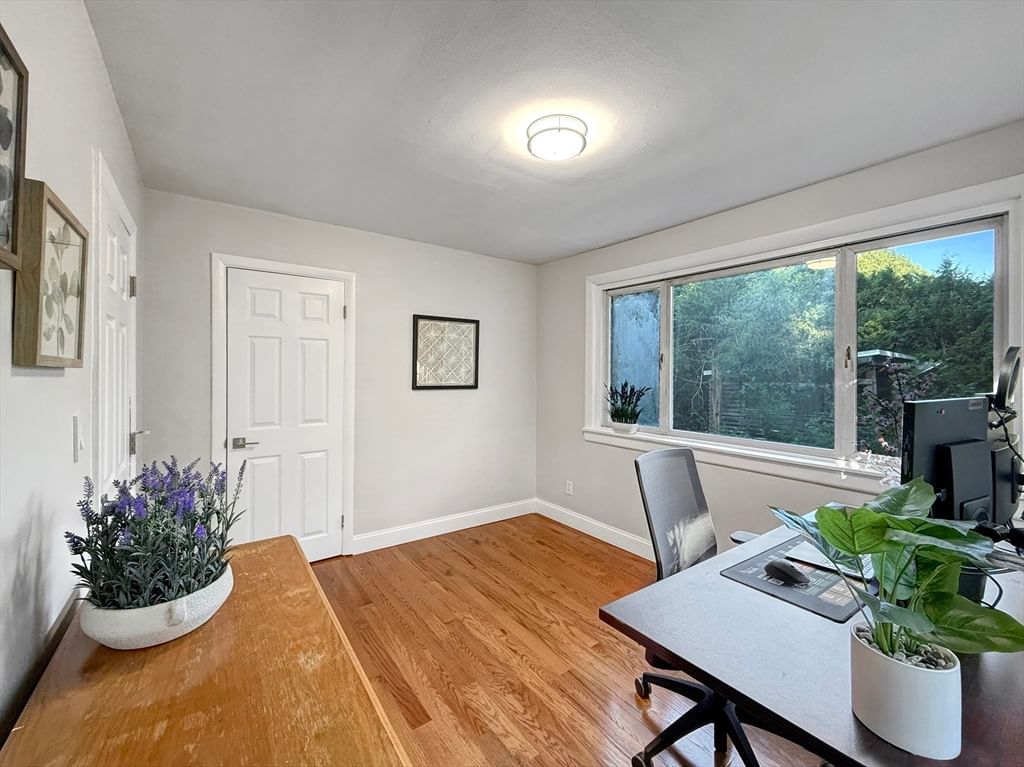 190 W Plain St Wayland — Photo 13 of 37