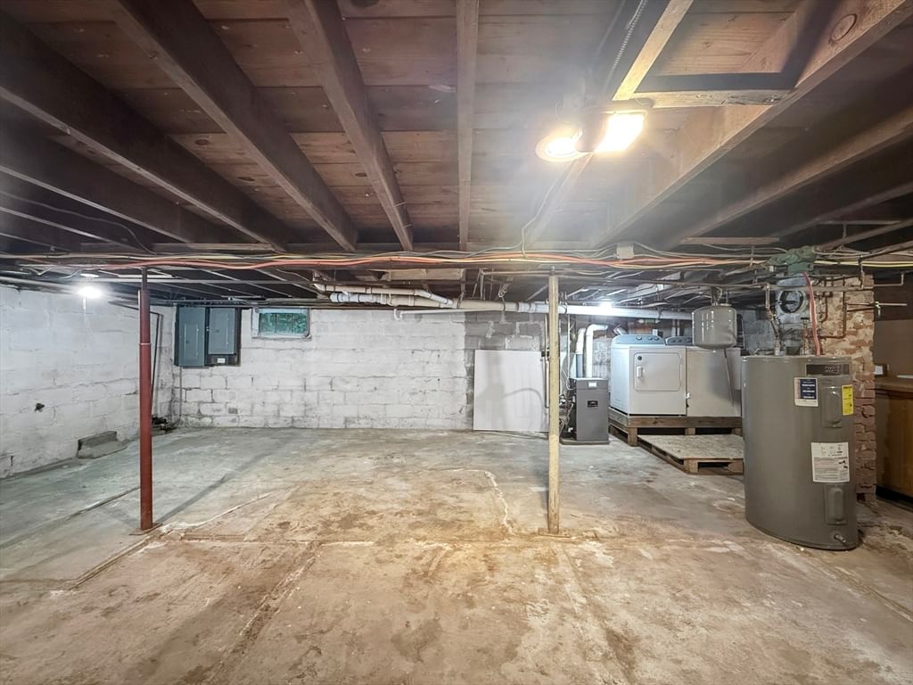 190 W Plain St Wayland — Photo 22 of 37