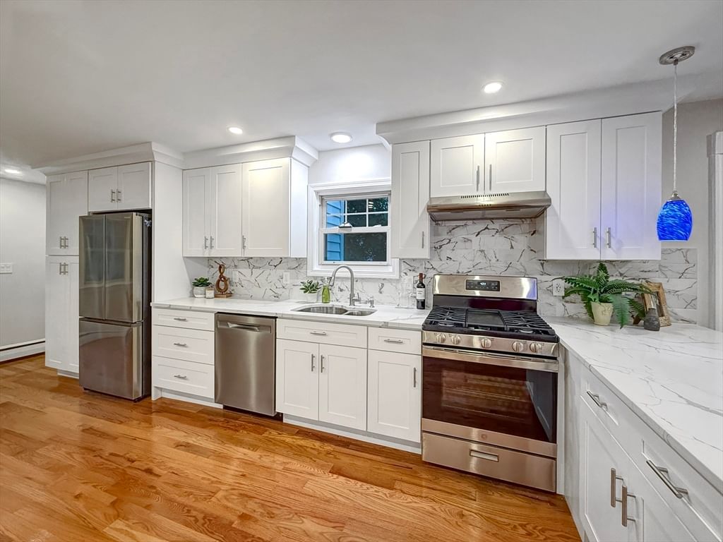 190 W Plain St Wayland — Photo 4 of 37