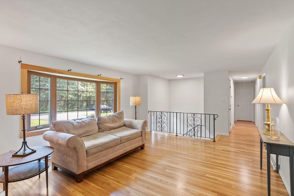 7 Meadowbrook Rd Chelmsford — Photo 10 of 34