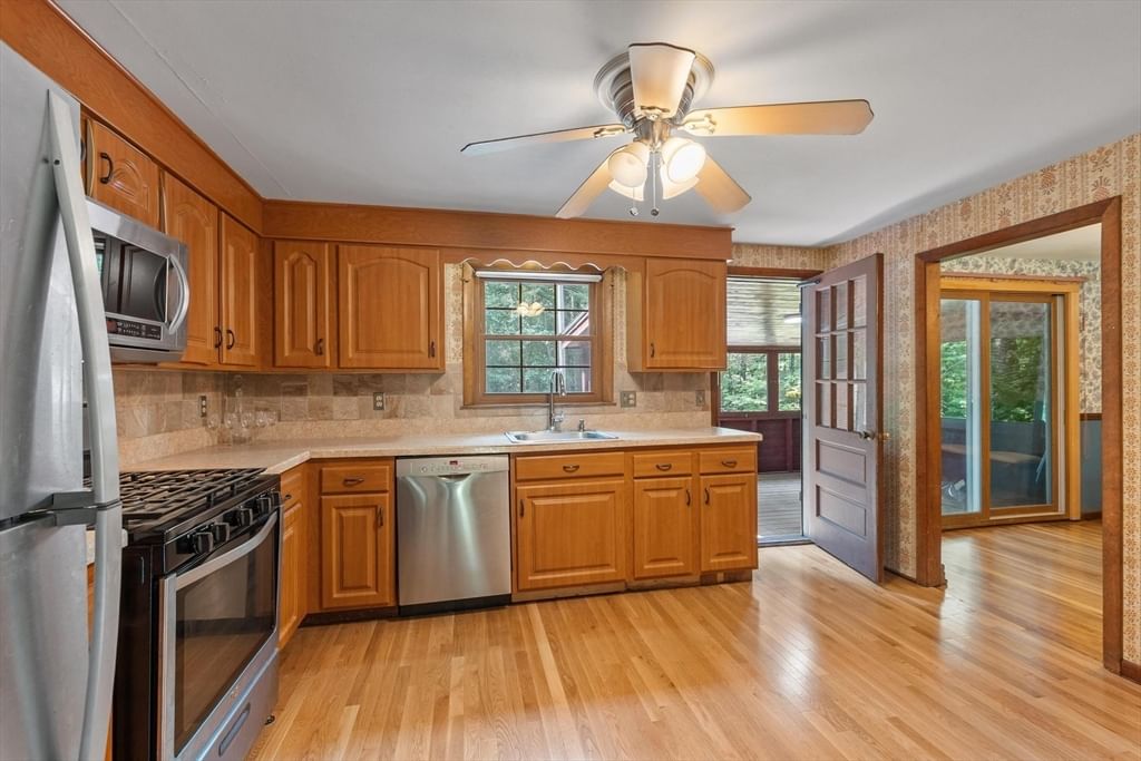 7 Meadowbrook Rd Chelmsford — Photo 15 of 34