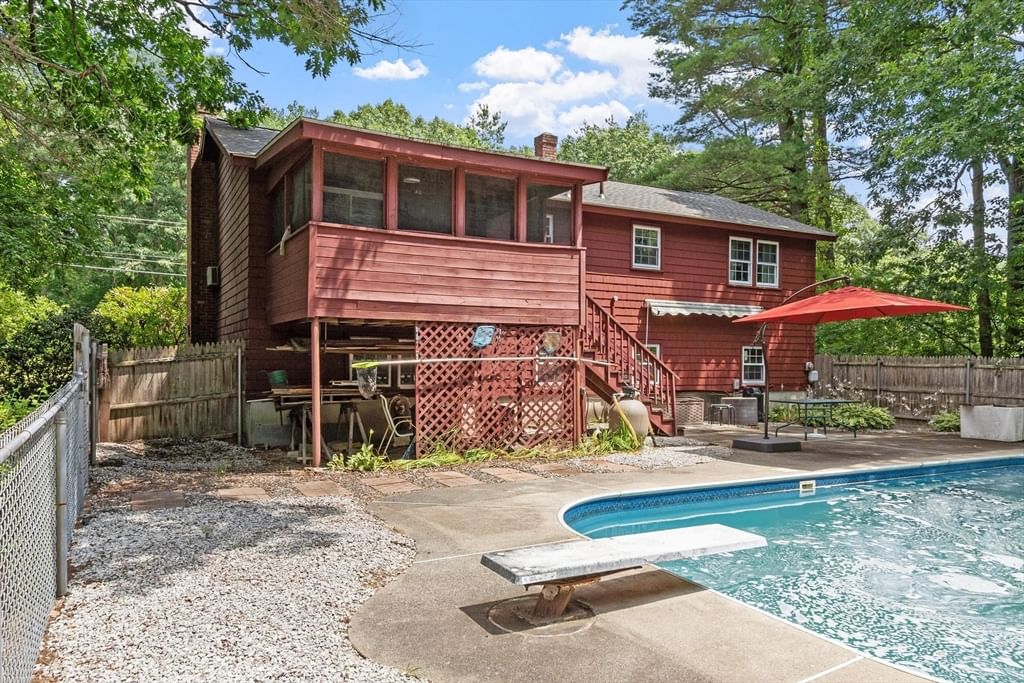 7 Meadowbrook Rd Chelmsford — Photo 5 of 34