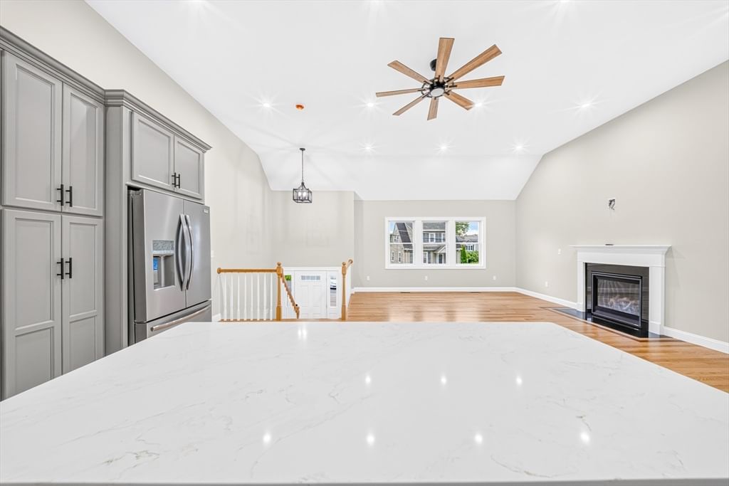 6 Mchugh Ave Billerica — Photo 6 of 42