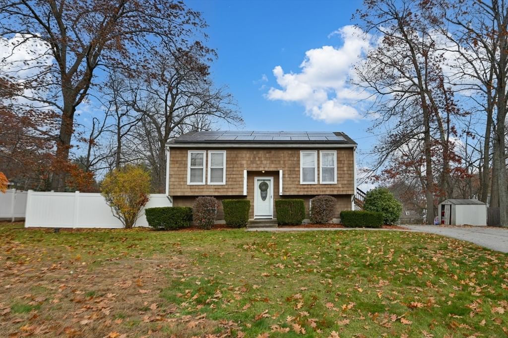 14 Malvern Ave Tyngsborough — Photo 2 of 40