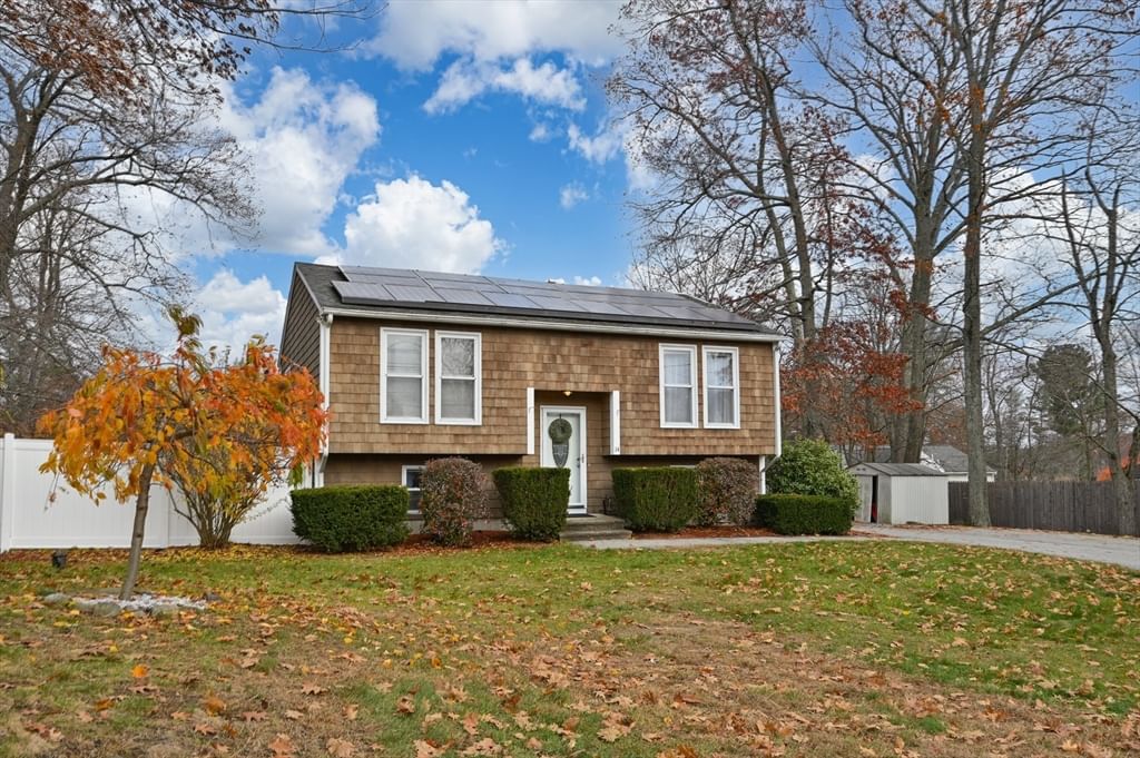 14 Malvern Ave Tyngsborough — Photo 3 of 40