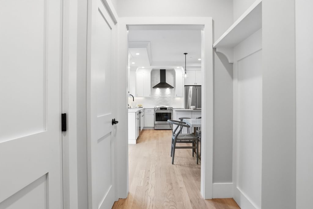 36 Loomis #302 Bedford — Photo 8 of 12