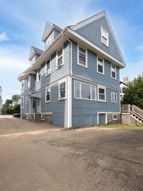 330 Lincoln Ave Fall River — Photo 9 of 42