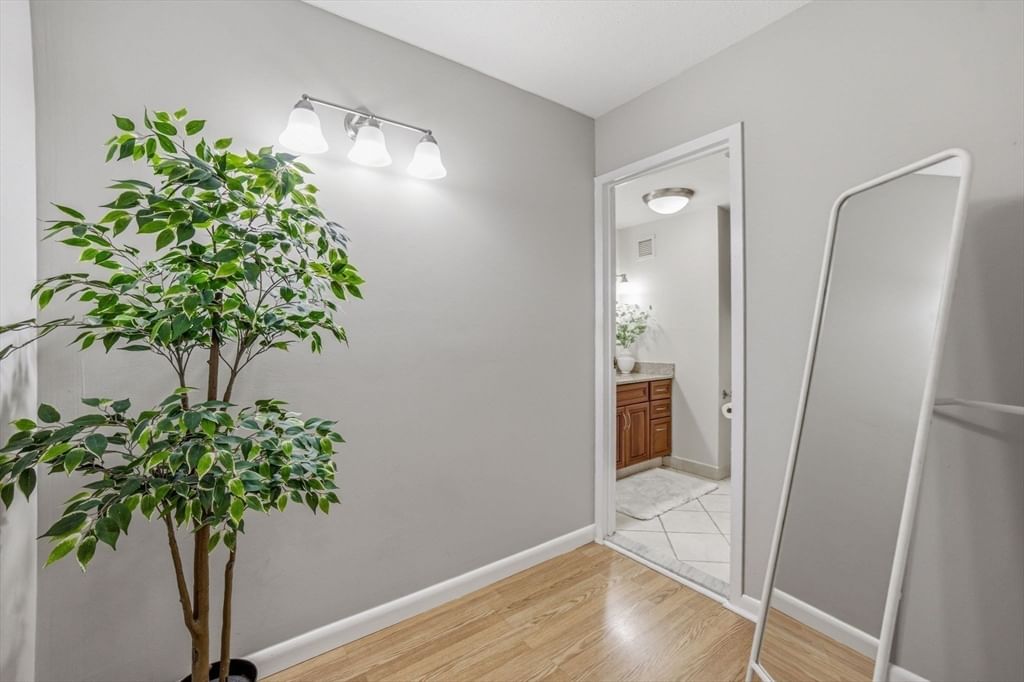 30 Stearns Road #505 Brookline — Photo 14 of 33