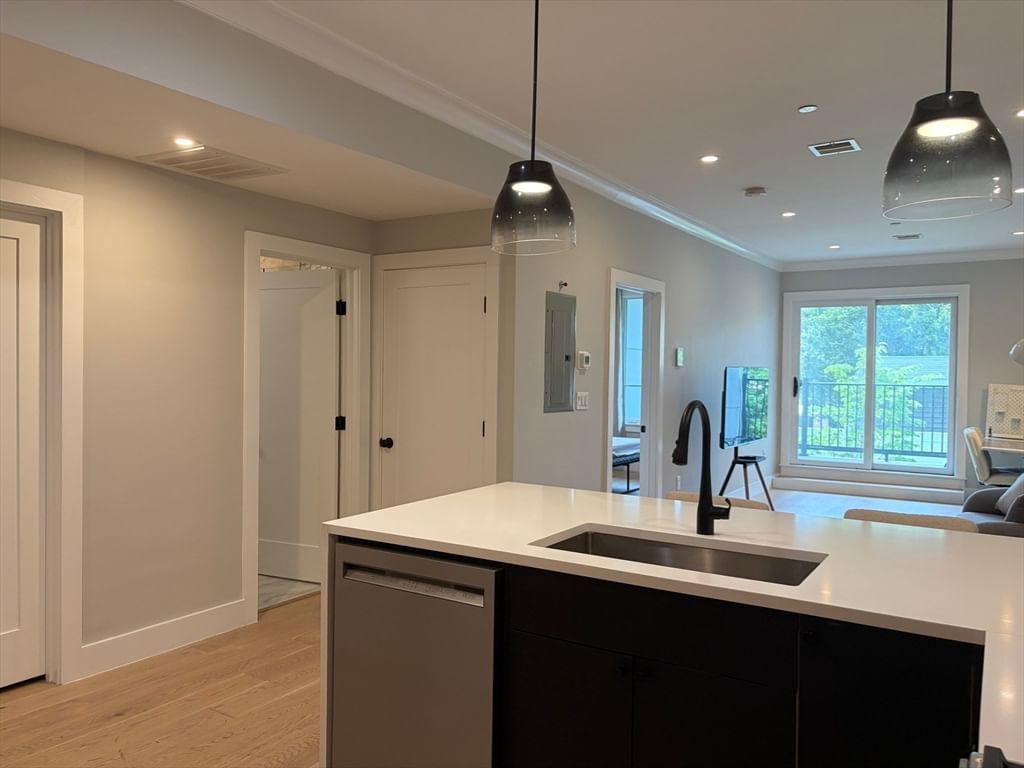 109 Prospect St #102 Somerville — Photo 5 of 21