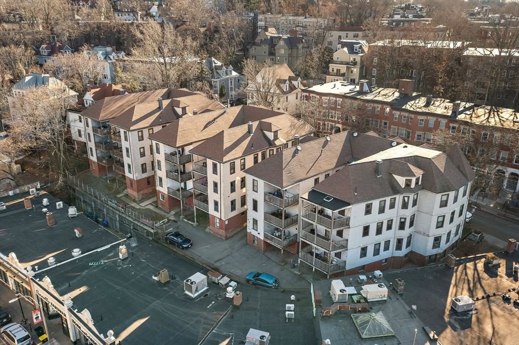10-24 University Rd. Brookline — Photo 4 of 8