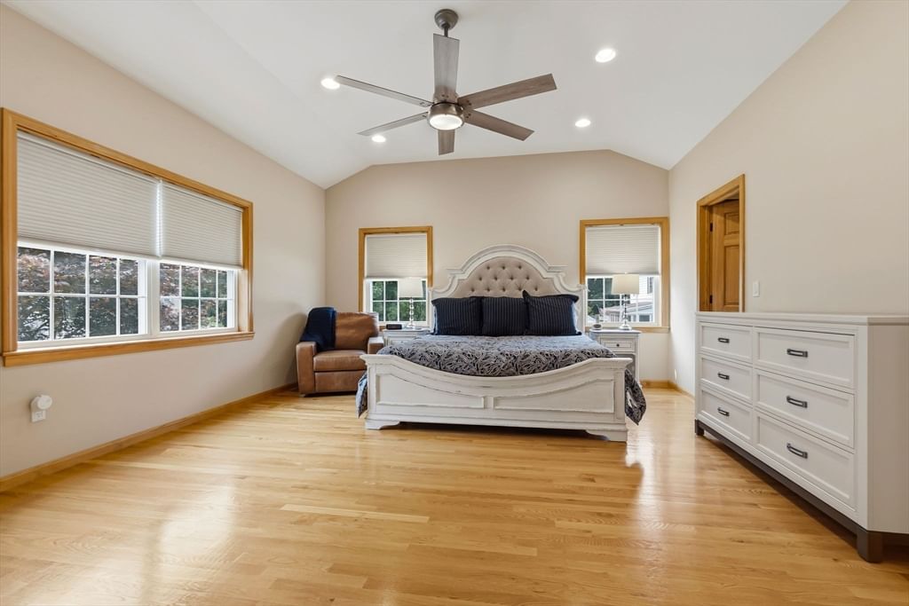 1 Gleason Rd, Burlington, MA 01803 photo 4