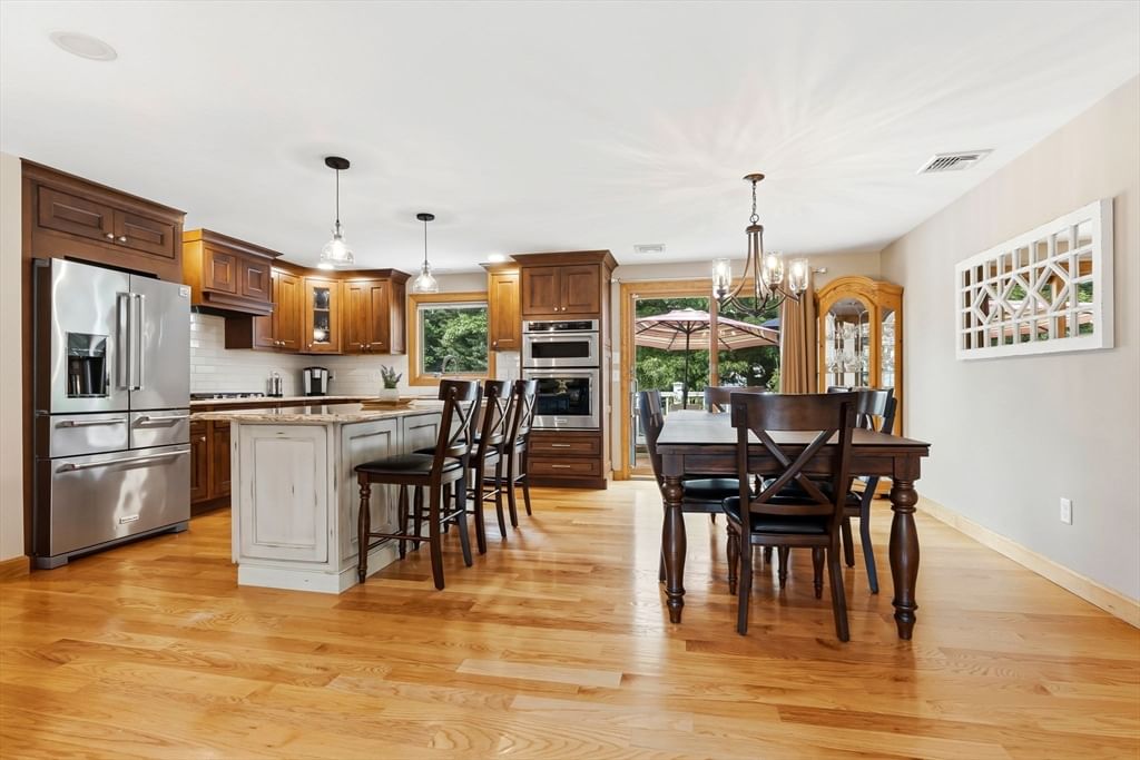 1 Gleason Rd, Burlington, MA 01803 photo 2