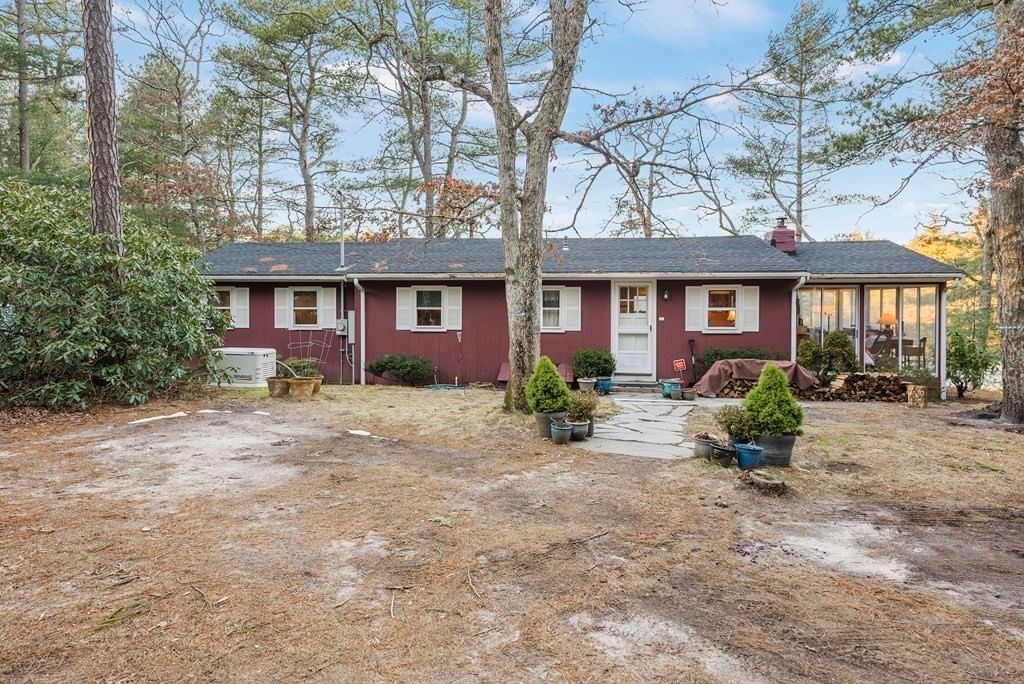 1029 Old Sandwich Rd Plymouth — Photo 9 of 42