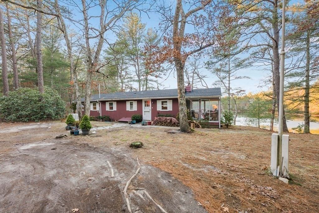 1029 Old Sandwich Rd Plymouth — Photo 10 of 42