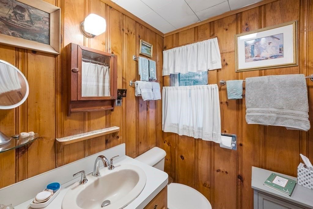 1029 Old Sandwich Rd Plymouth — Photo 35 of 42