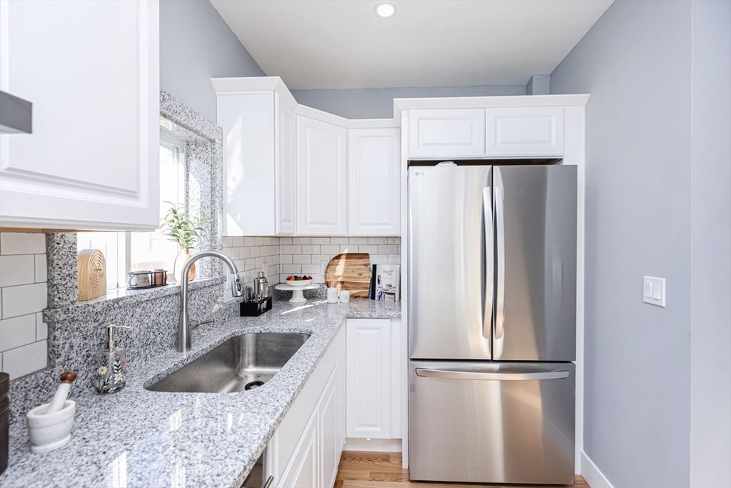 17 Scott St. New Bedford — Photo 8 of 24