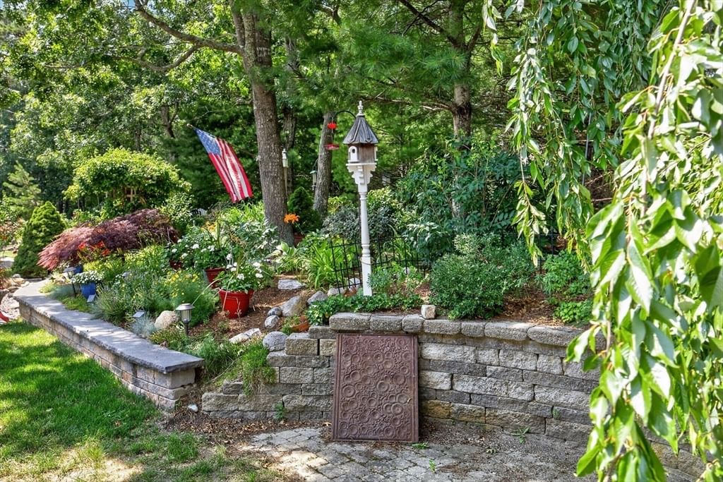 5 Highbank Trail Plymouth — Photo 36 of 42