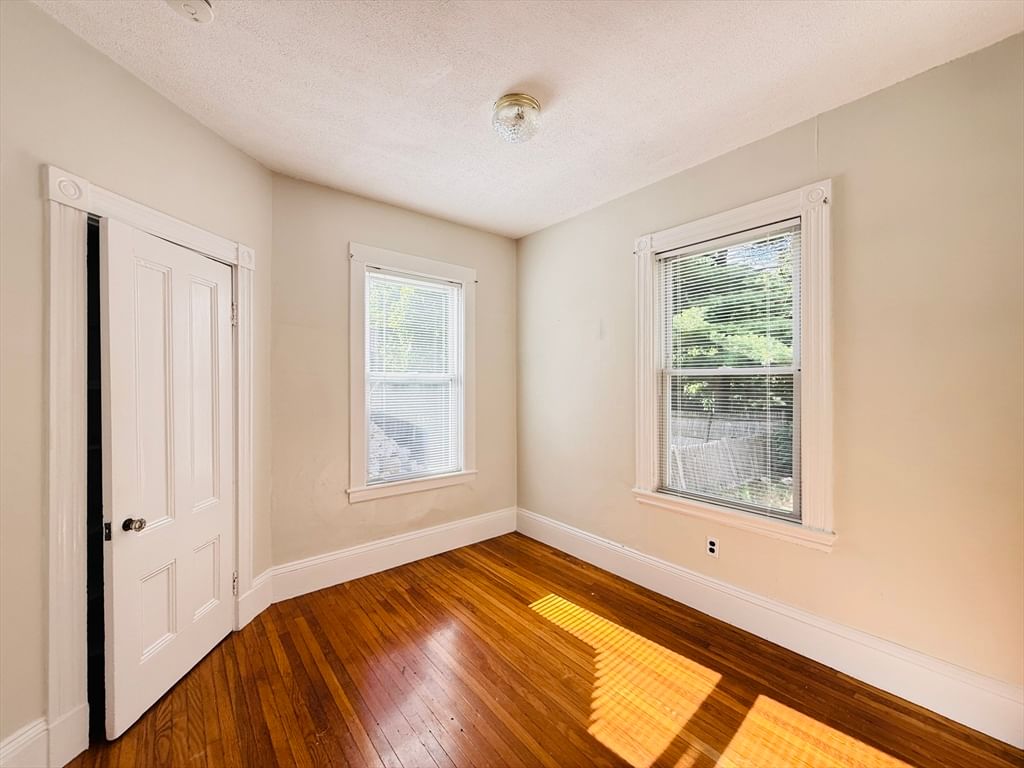 35 Kingston St #1 Somerville — Photo 6 of 8