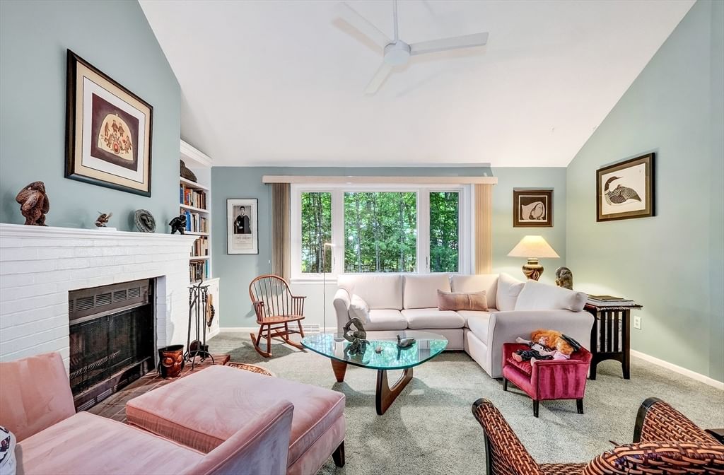 8 Pilgrim Drive #A Westford — Photo 7 of 38