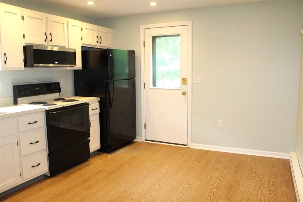 590 Dedham St #590, Wrentham, MA 02093 photo 5