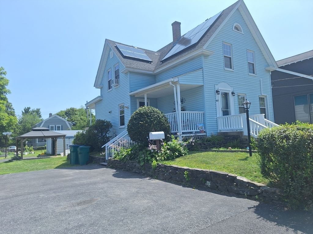 407 Clarendon St Fitchburg — Photo 2 of 28
