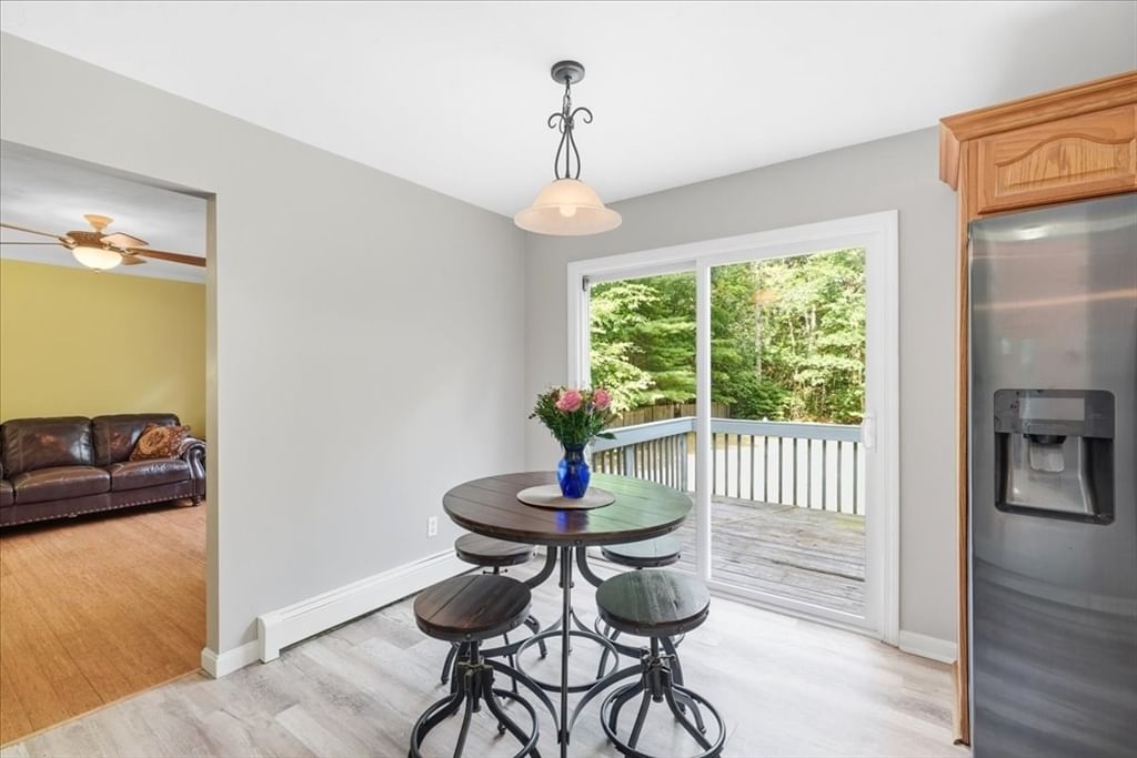 8 Rebecca Rd Freetown — Photo 17 of 38