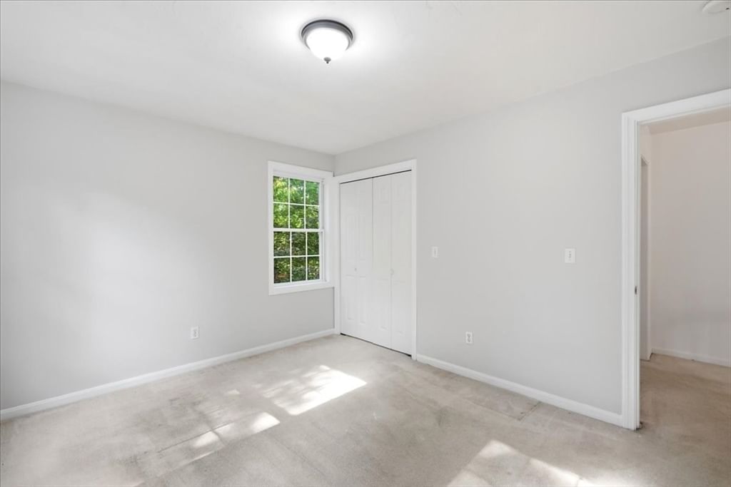 8 Rebecca Rd Freetown — Photo 31 of 38