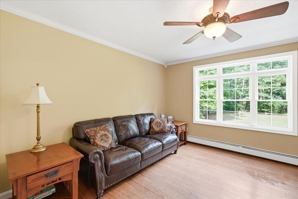 8 Rebecca Rd Freetown — Photo 8 of 38