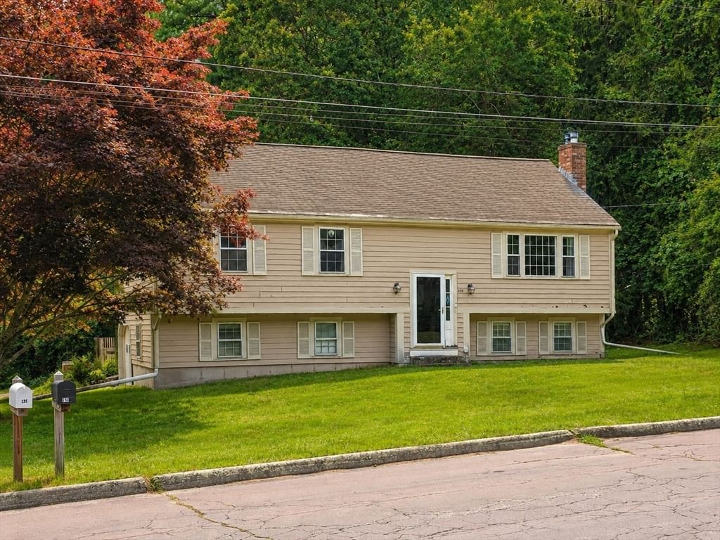 Property at 140 King James Way, Wrentham, MA 02093