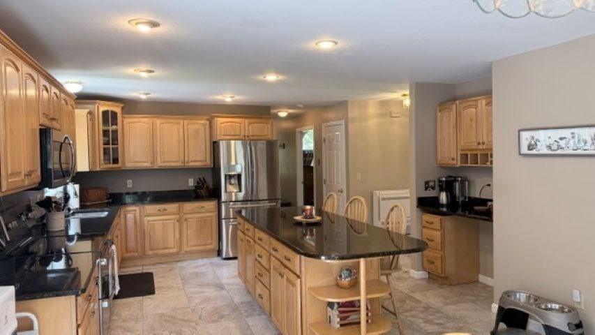 5 Grace Dr, Hudson, NH 03051 photo 2