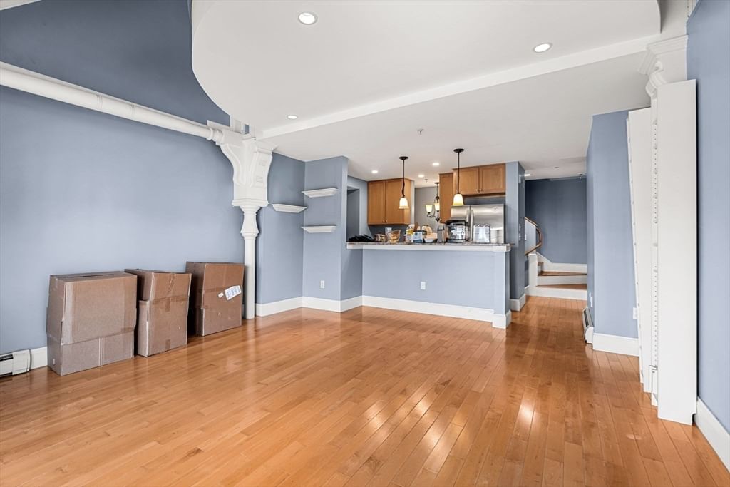 80 Prospect St #7 Gloucester — Photo 10 of 27