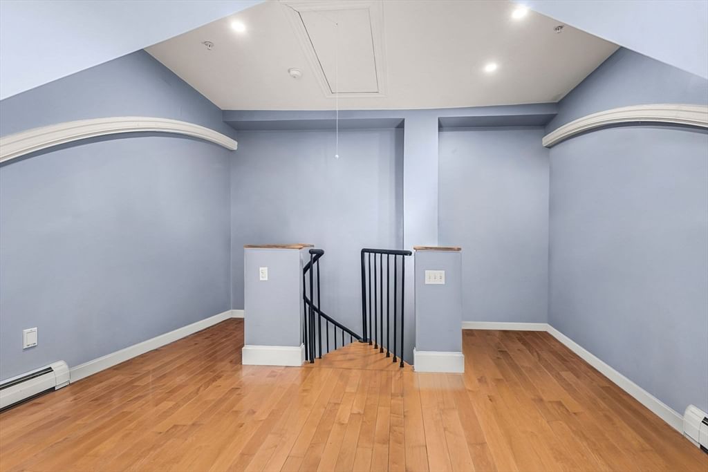 80 Prospect St #7 Gloucester — Photo 21 of 27